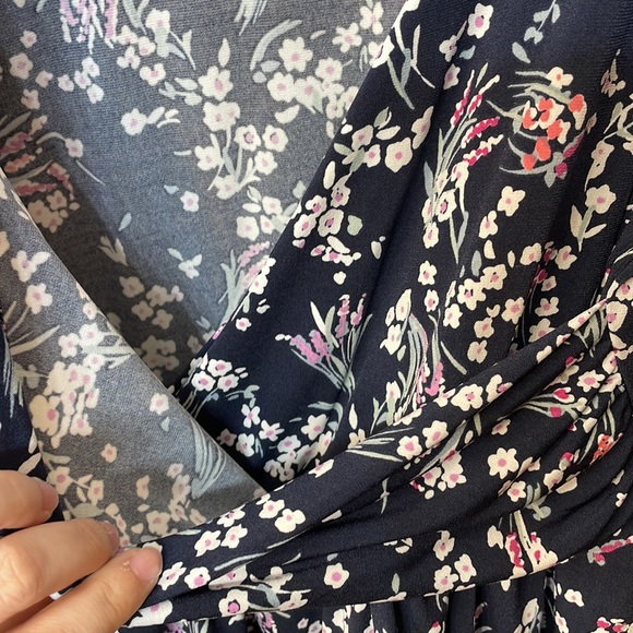 LANE BRYANT NWOT Womens Size 14/16 Floral Printed Crossover Blouse Top Blue Pink - Picture 6 of 12